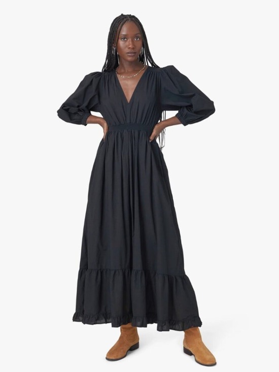 XiRENA Dresses & Skirts - Xirena Ashlyn Maxi Dress Black Ruffle Hem V-Neck Long Sleeve Side Slit M